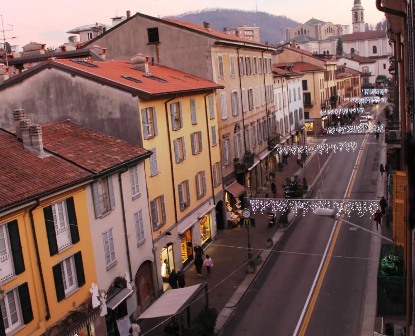 Le Dame Della Cortesella B&B Como